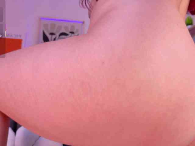 ViolettCastel webcam