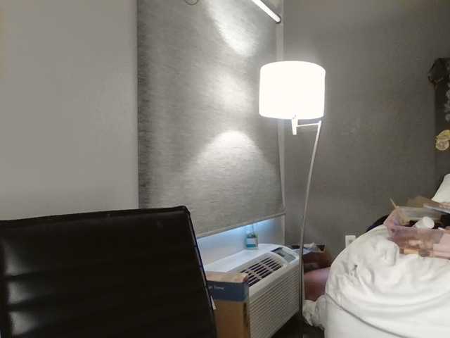 Adelaideskyy live cam on BongaCams