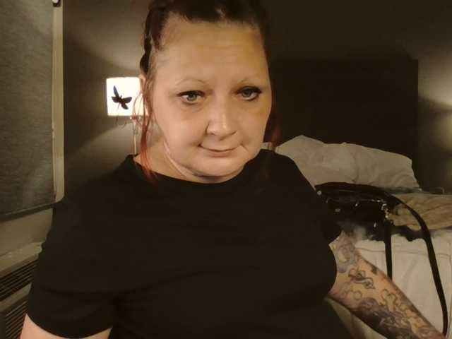 Adelaideskyy live cam on BongaCams