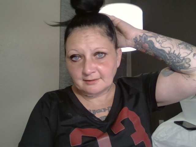 Adelaideskyy live webcam show