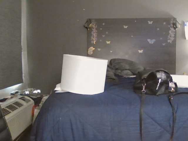Adelaideskyy live cam on BongaCams