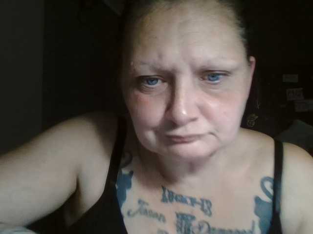 Adelaideskyy live cam on BongaCams