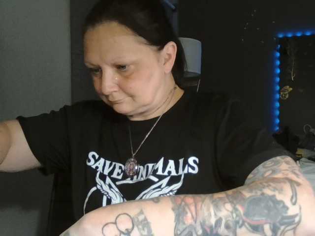 Adelaideskyy live cam on BongaCams