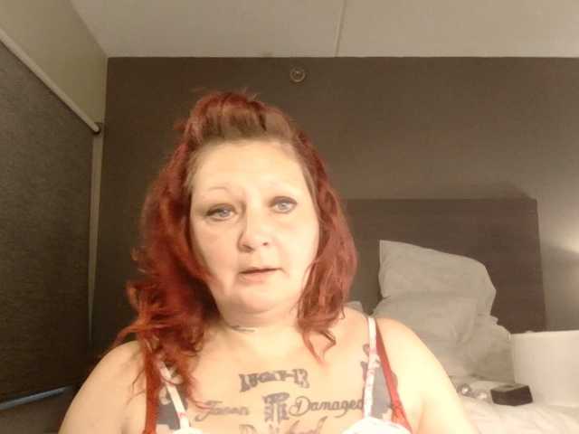 Adelaideskyy live cam on BongaCams