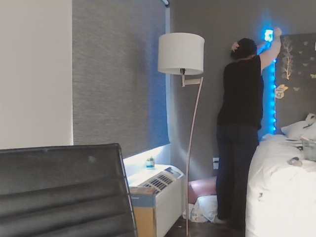 Adelaideskyy live cam on BongaCams