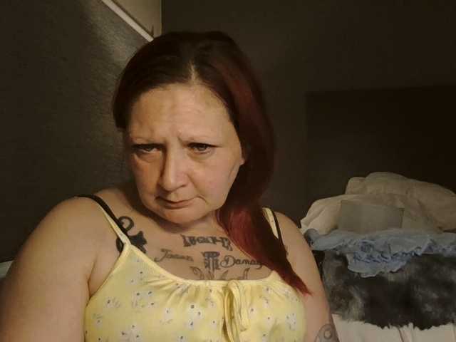 Adelaideskyy live cam on BongaCams
