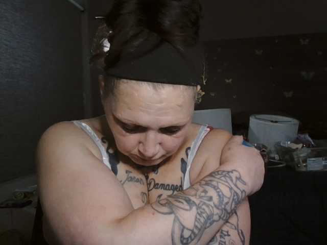 Adelaideskyy live cam on BongaCams