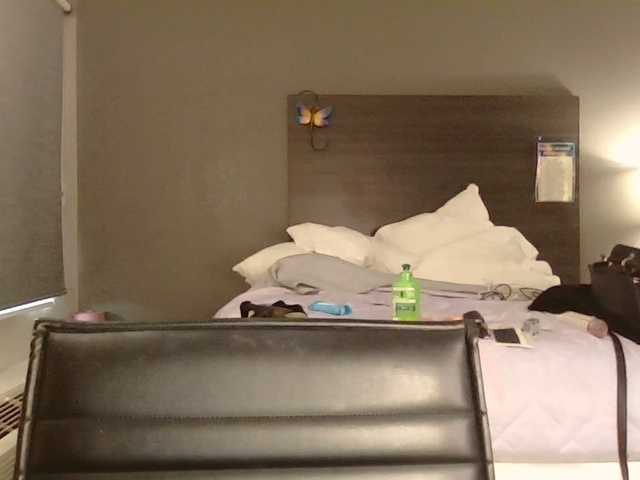 Adelaideskyy live cam on BongaCams
