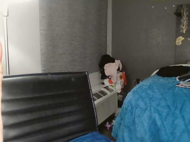 Adelaideskyy live cam on BongaCams