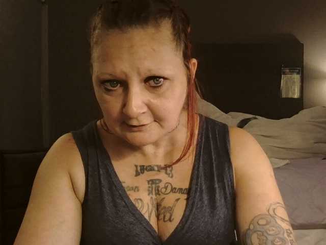 Adelaideskyy live cam on BongaCams