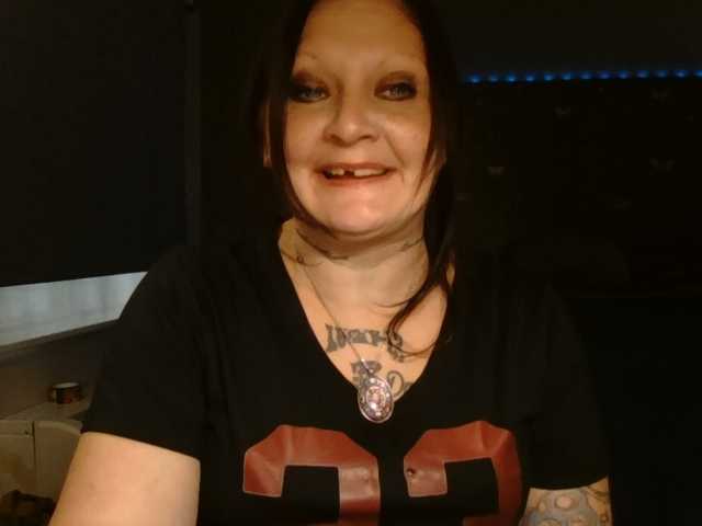 Adelaideskyy live cam on BongaCams