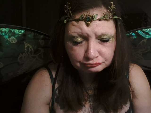 Adelaideskyy live cam on BongaCams