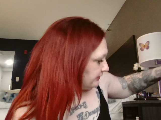 Adelaideskyy's BongaCams show and profile