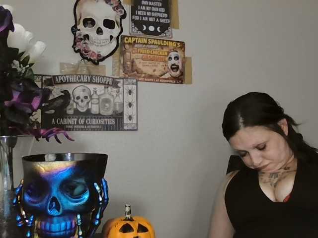 Adelaideskyy live cam on BongaCams