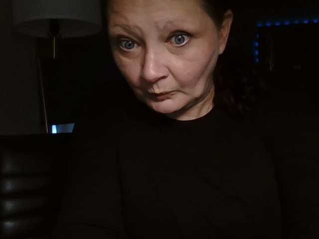 Adelaideskyy live cam on BongaCams