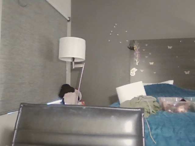 Adelaideskyy live cam on BongaCams