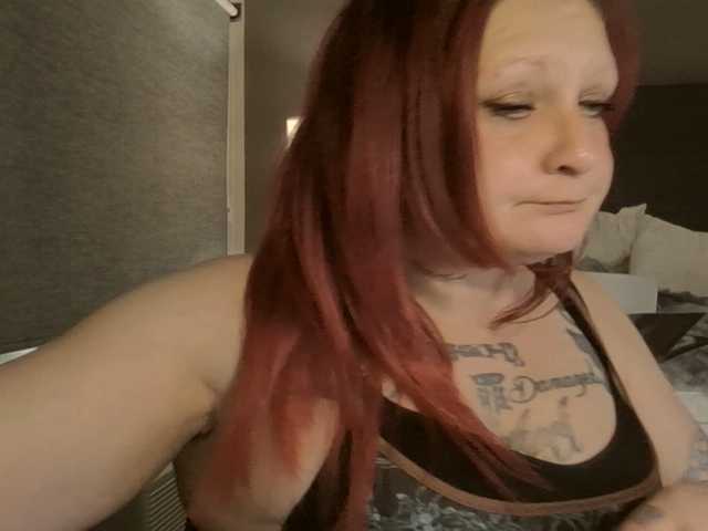 Adelaideskyy live cam on BongaCams