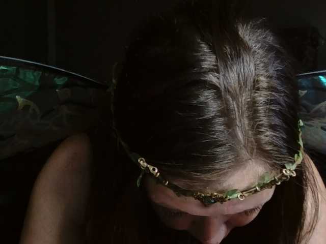 Adelaideskyy live cam on BongaCams