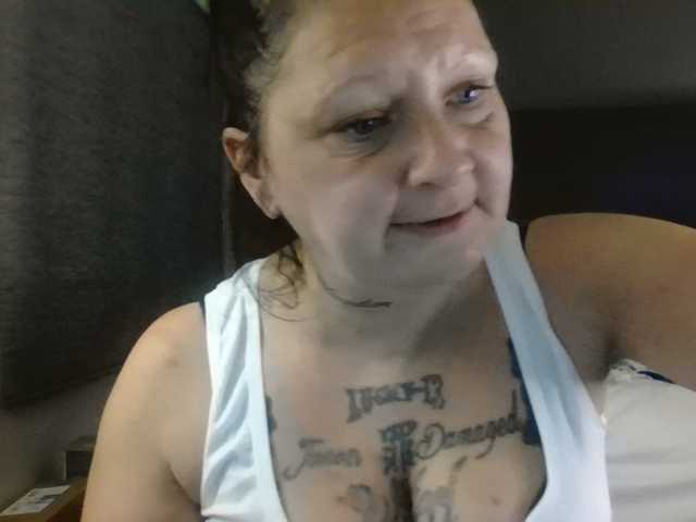 Adelaideskyy live cam on BongaCams