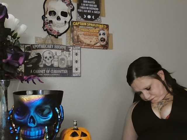 Adelaideskyy live cam on BongaCams