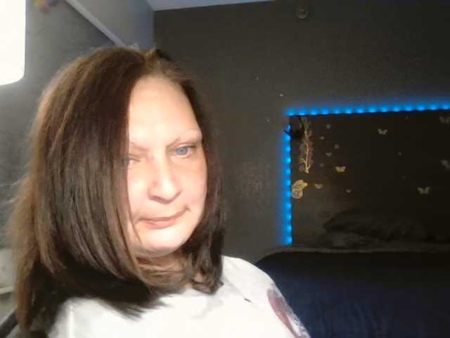Adelaideskyy live cam on BongaCams