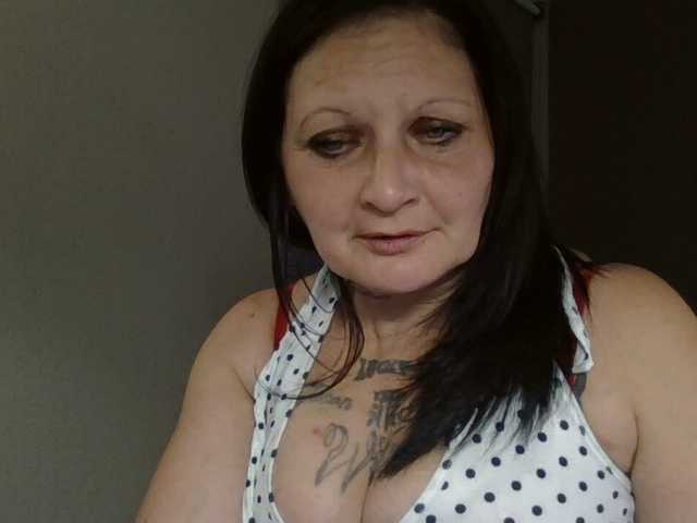 Adelaideskyy live webcam show