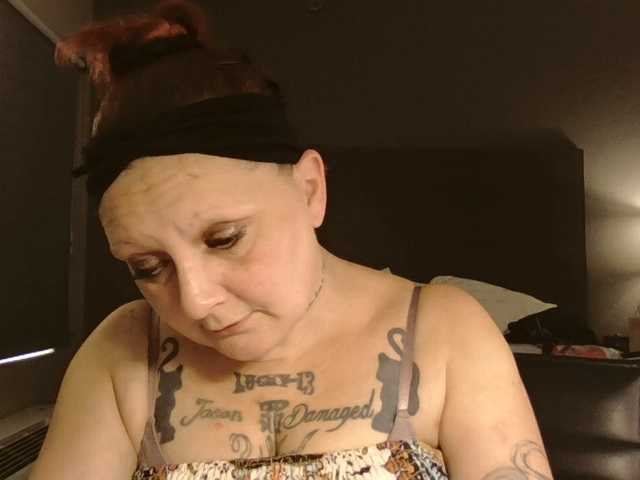 Adelaideskyy live cam on BongaCams