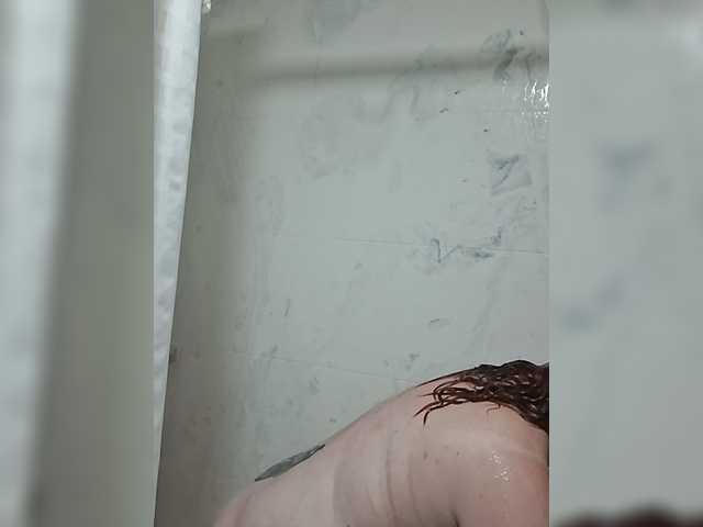 Adelaideskyy live cam on BongaCams