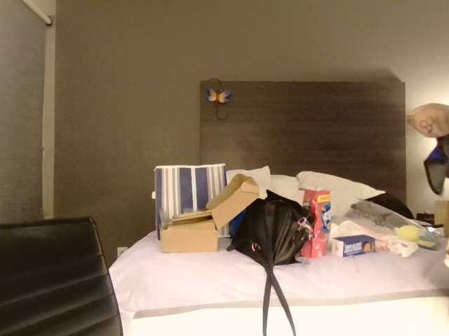 Adelaideskyy live cam on BongaCams