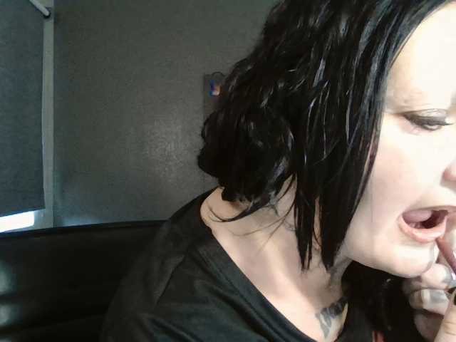 Adelaideskyy live webcam show