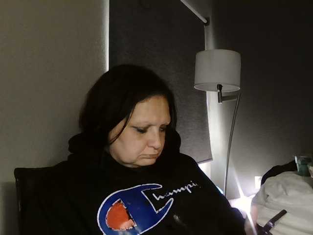 Adelaideskyy live cam on BongaCams
