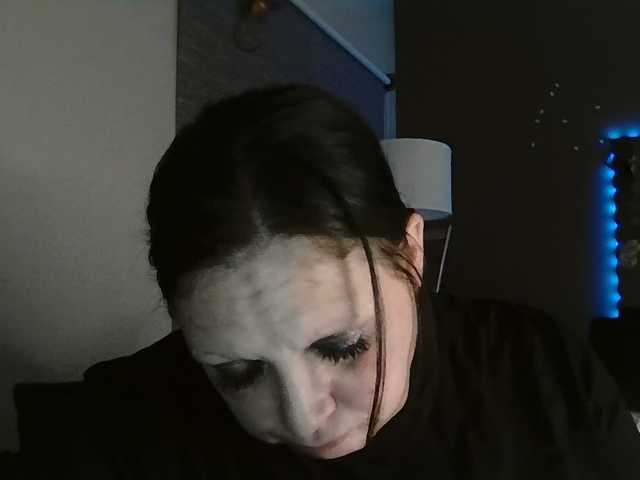Adelaideskyy live cam on BongaCams