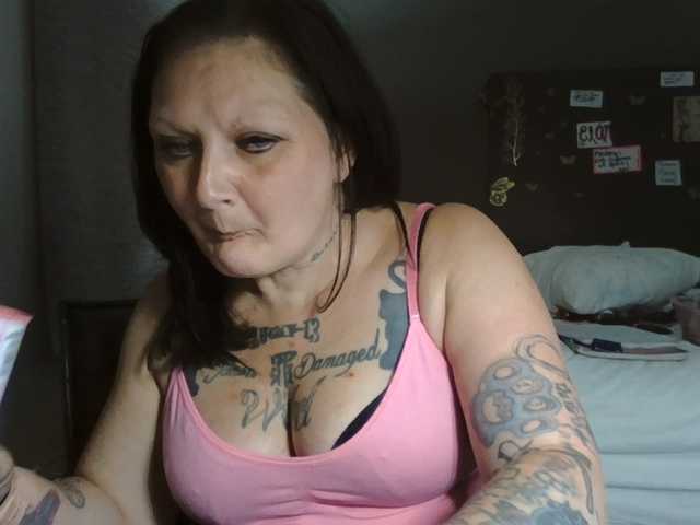 Adelaideskyy live cam on BongaCams