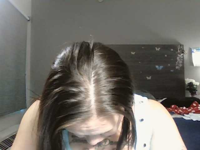 Adelaideskyy live cam on BongaCams