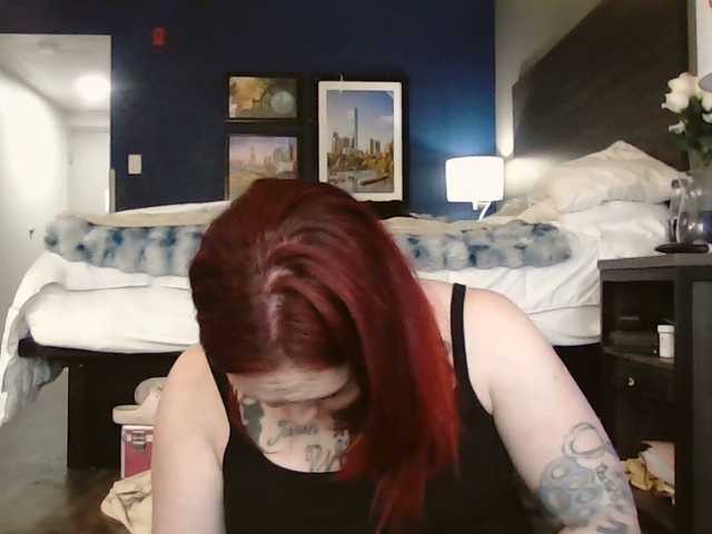 Adelaideskyy's BongaCams show and profile