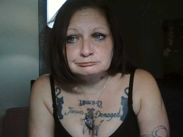 Adelaideskyy live cam on BongaCams
