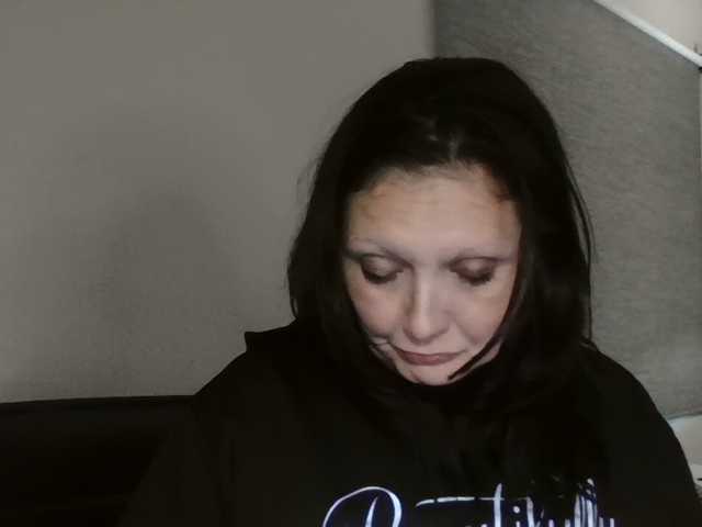 Adelaideskyy live cam on BongaCams