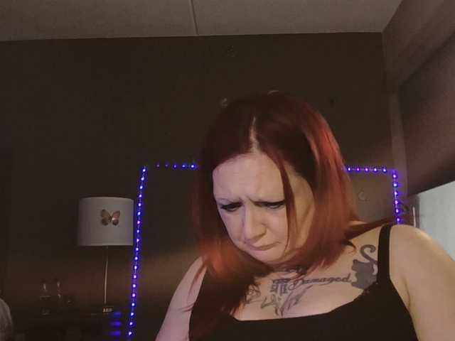 Adelaideskyy's BongaCams show and profile