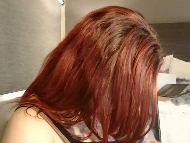 Adelaideskyy live cam on BongaCams