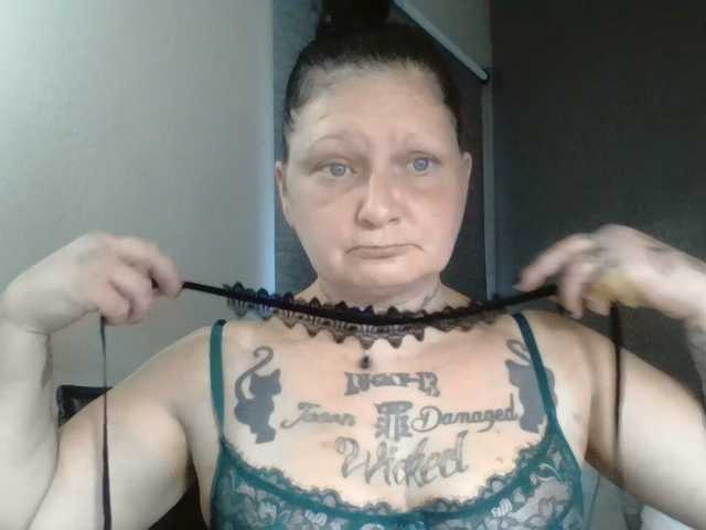 Adelaideskyy live cam on BongaCams