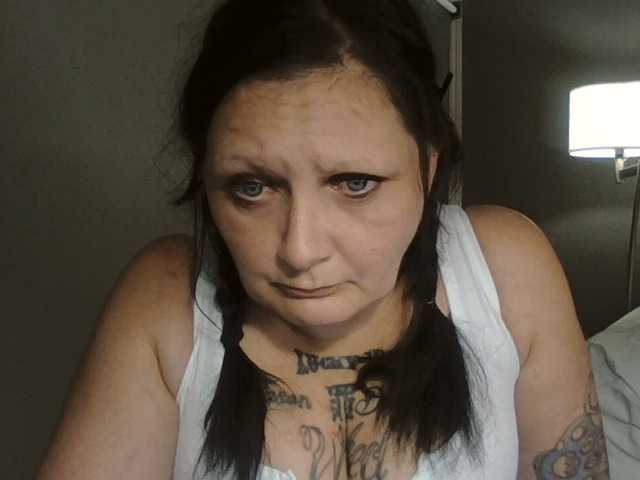 go to chat with Adelaideskyy
