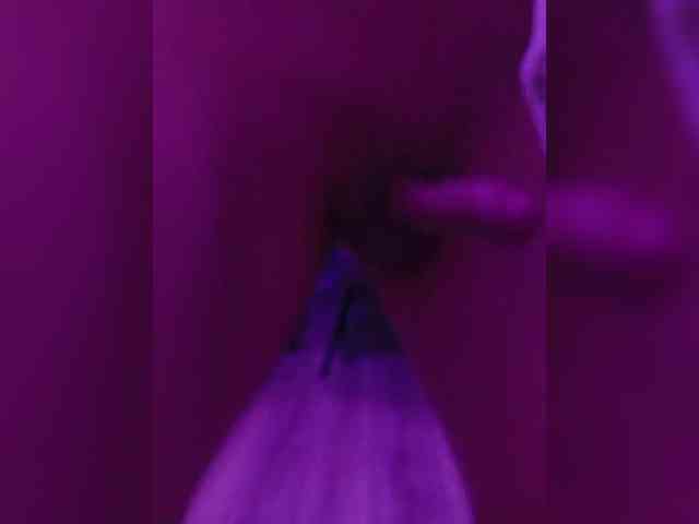 Kaifyli34 webcam