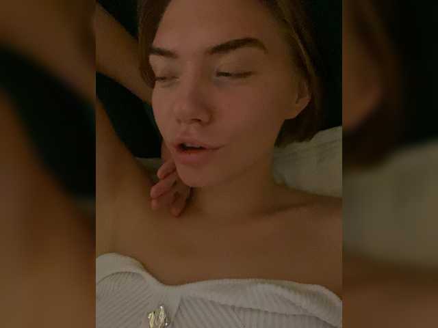 LisaaaAlisa live cam on BongaCams