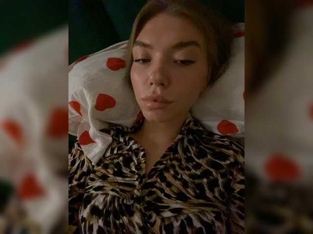 LisaaaAlisa live cam on BongaCams