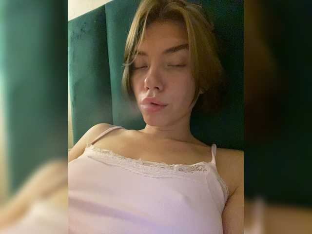 LisaaaAlisa live cam on BongaCams