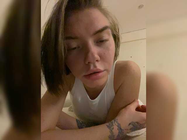 LisaaaAlisa live cam on BongaCams