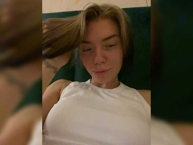 LisaaaAlisa live cam on BongaCams