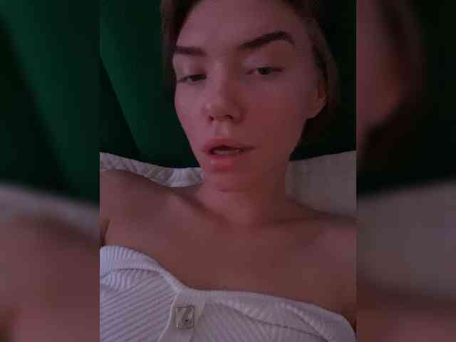 LisaaaAlisa webcam