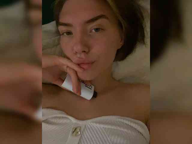 LisaaaAlisa webcam
