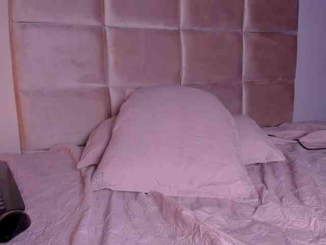 Abby-03 webcam